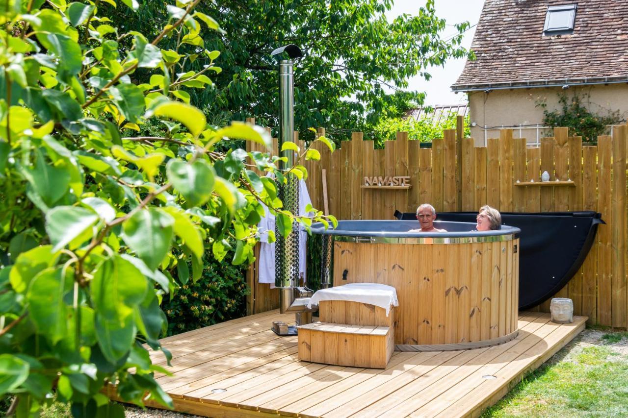 Cabane En Bois Avec Bain Nordique Asnieres-sur-Vegre Екстериор снимка